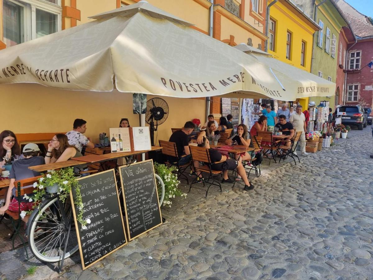 Casa Josef Bacon - La Strada - Aparthotel Sighisoara Exterior photo